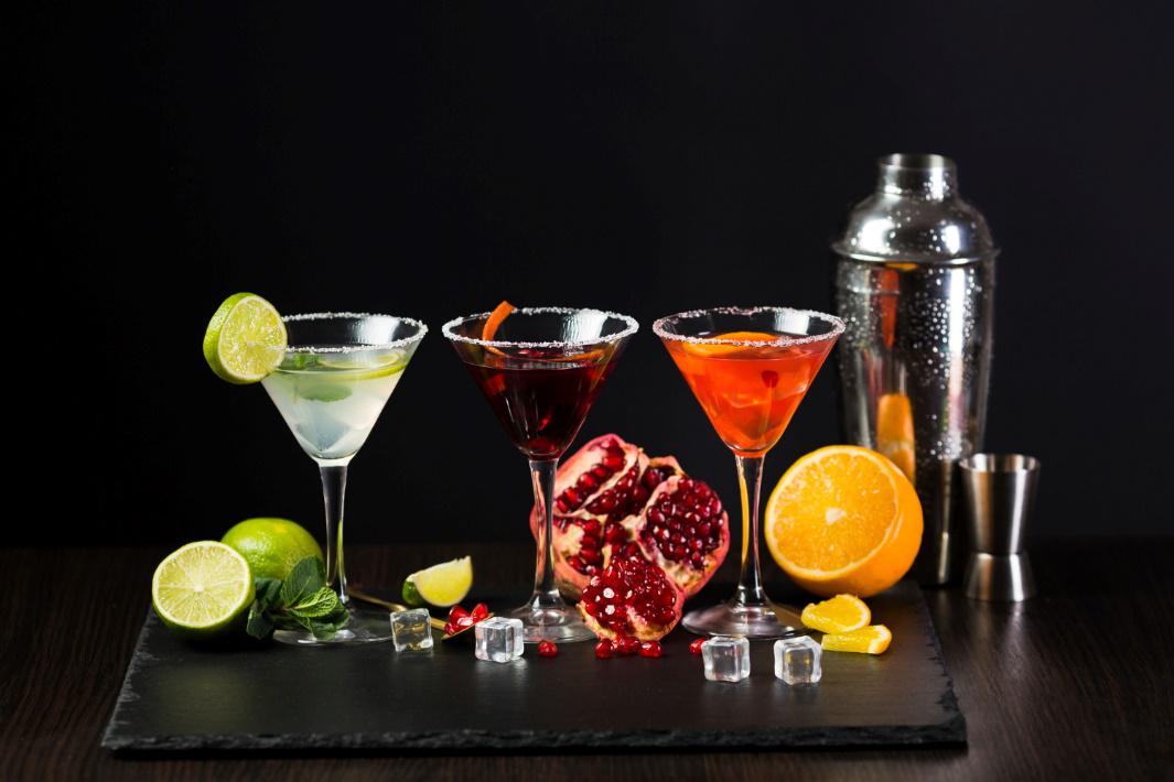 L’arte della Mixology: il segreto dietro i nostri cocktail preferiti